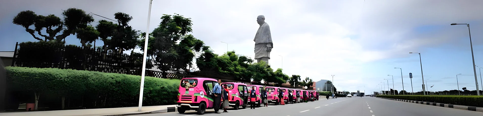 Express Entry With Full Day E-Rickshaw