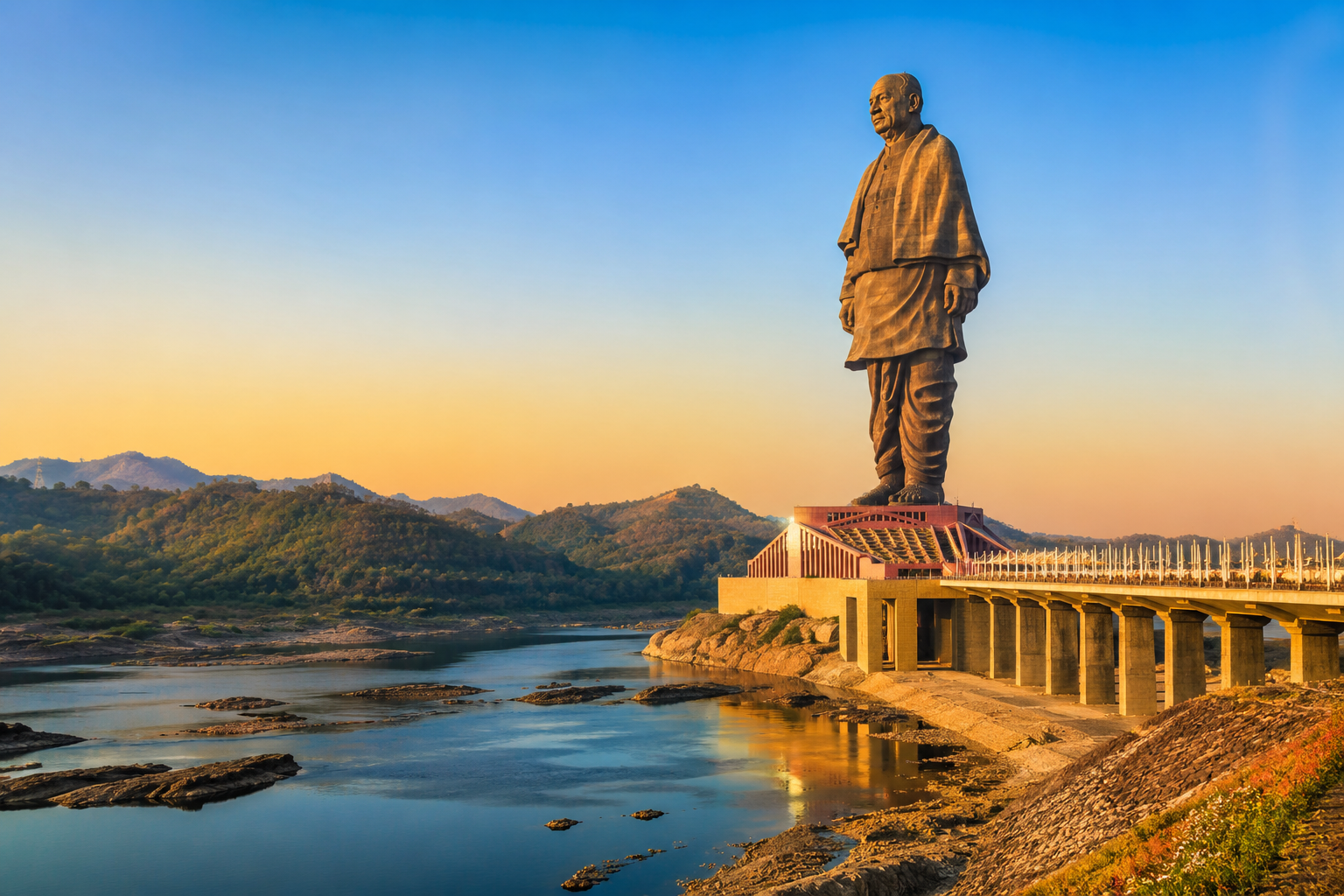 Why Staying Near Statue of Unity Enhances Your Travel Experience?