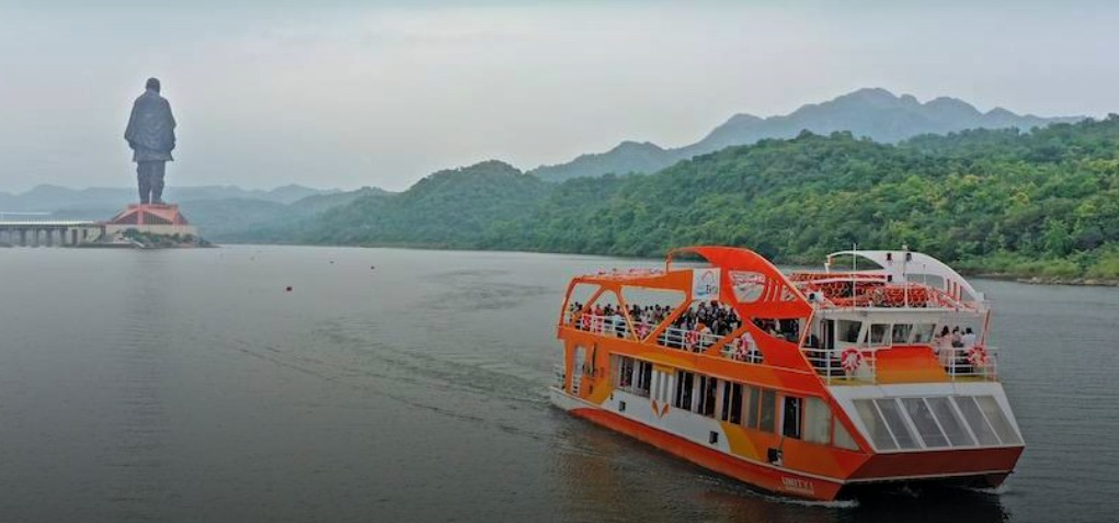 Ekta Cruise